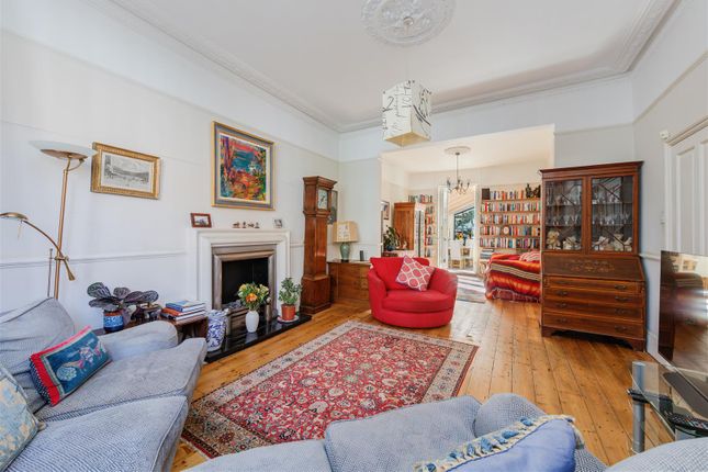 13, Savernake Road, Hampstead photo 3