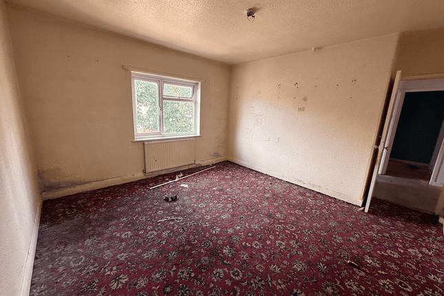 2 Camomile Avenue, Mitcham photo 4