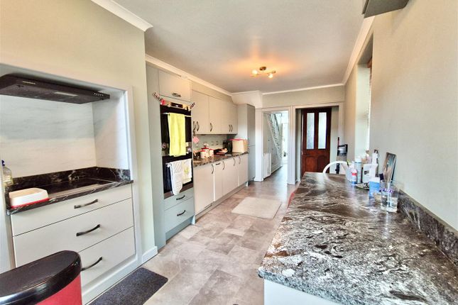 3, Wellington Road, Porthleven photo 4