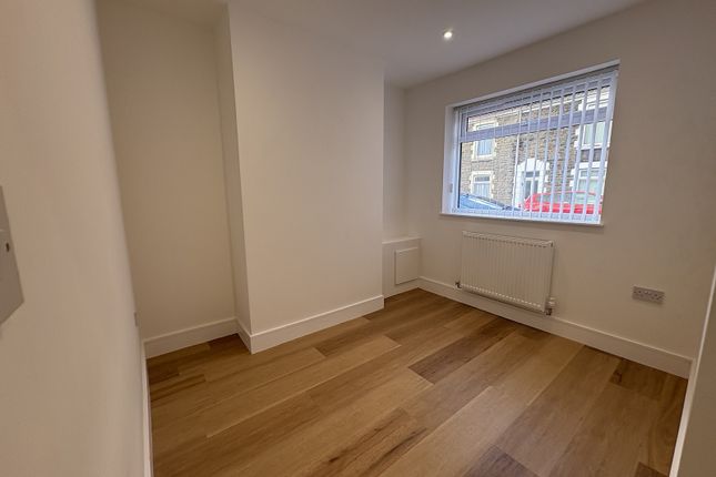 39, Compass Street, Swansea photo 4
