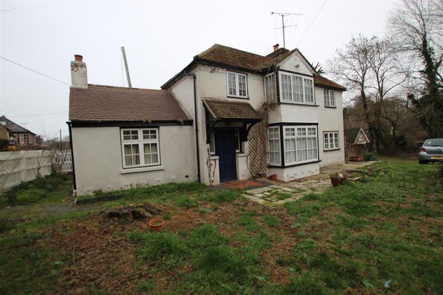 Thumbnail Cottage to rent in Totteridge Lane, High Wycombe