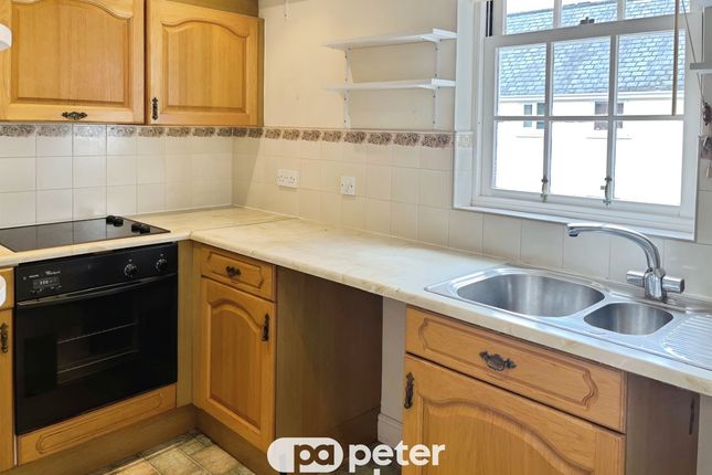 Flat 4, Hyam Court, Glendower Street, Monmouth photo 4