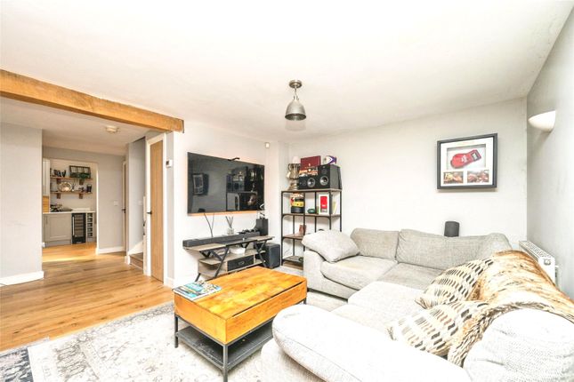 6, Brooke Mews, Warwick photo 4