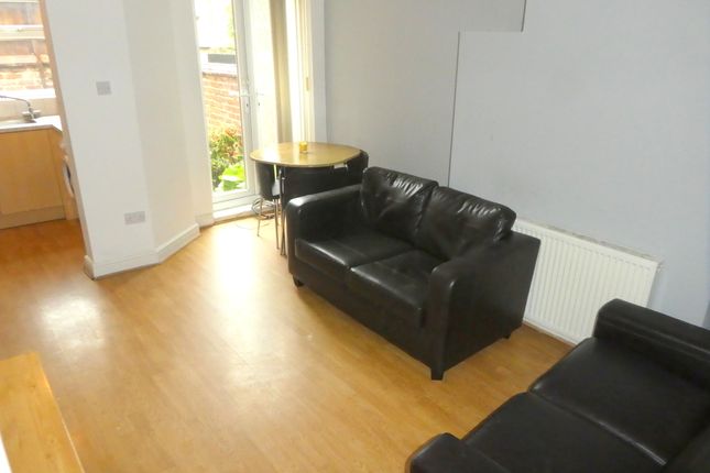 68, St. Ives Road, Manchester photo 3