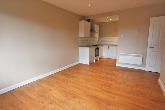 110, Dalrymple Close, Southgate photo 2