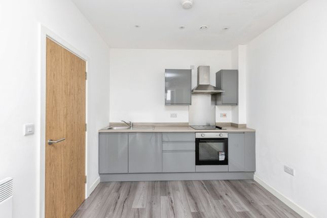Apartment 113/Card House, Bingley Road, Bradford photo 3