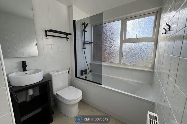 Willow Crescent, Blyth photo 3