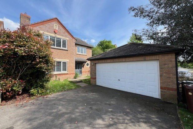 Detached house to rent in Lucerne Avenue, Bicester