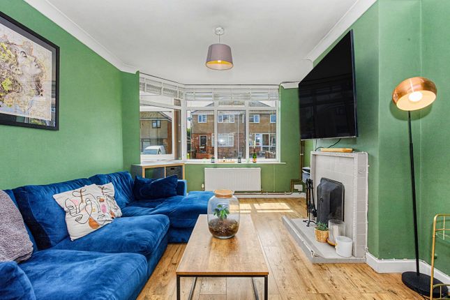 Bagley Close, Kennington photo 2