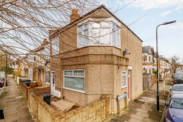 Thumbnail Flat for sale in Half Acre Road, Hanwell, London