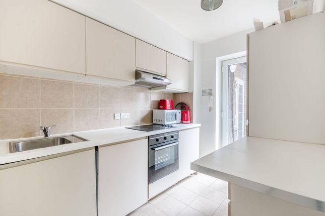 Thumbnail Flat for sale in Portsea Hall, Hyde Park Estate, London