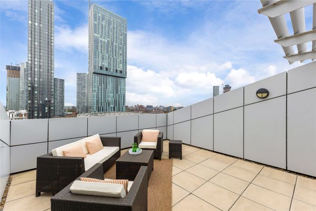 Flat A 8-2,, Great Northern Tower, Manchester photo 3
