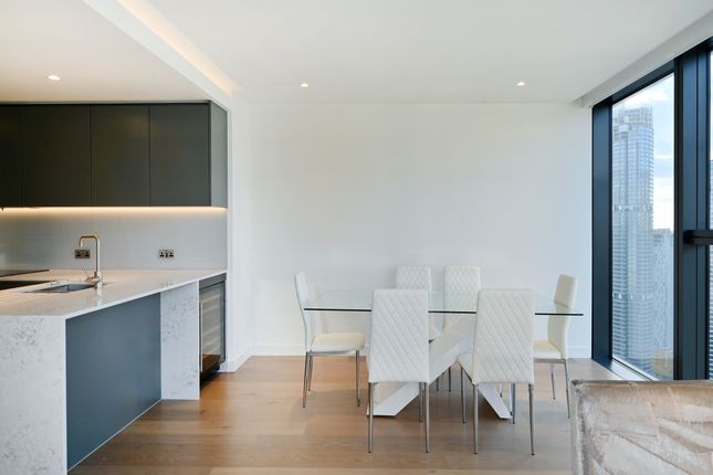 Flat for sale in Hampton Tower, South Quay Plaza, Canary Wharf