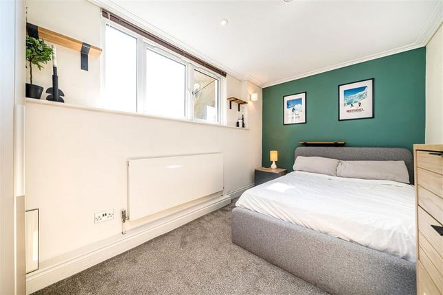 14A, St. Stephens Terrace, London photo 4