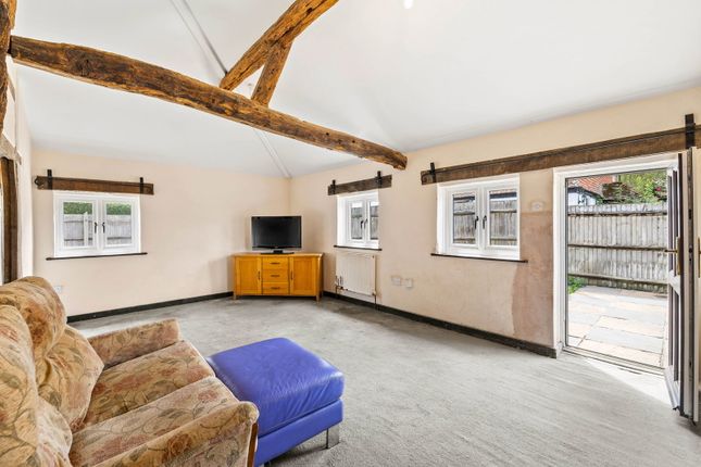 Rowlands Farm,Cottage, 2, Newchapel Road, Lingfield photo 2