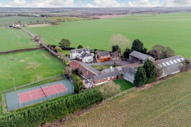 Farmhouse for sale in Wilsic, Doncaster