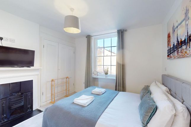 Flat 2, 38, Boroughgate, Otley photo 3