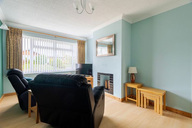 5 Priory Close, Great Yarmouth photo 4