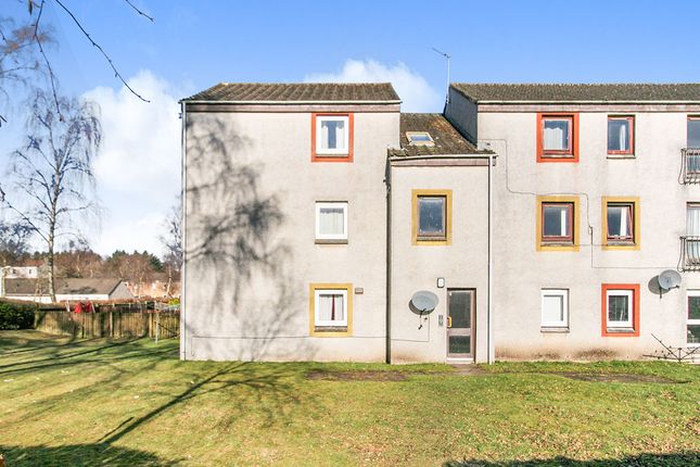 Thumbnail Flat to rent in Kerrera Place, Glenrothes, Fife