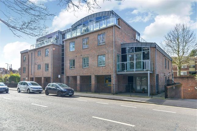 Find 2 Bedroom Flats and Apartments for Sale in St.albans - Zoopla