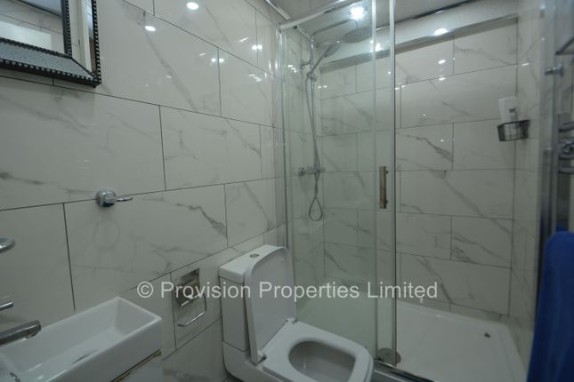 Ashwood Terrace, Headingley photo 4