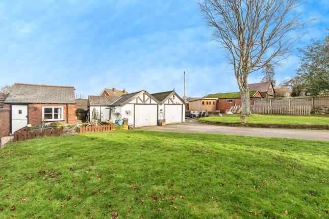 24, Ferrybridge Road, Knottingley photo 4