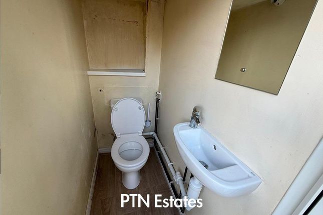 36, Hilderic Crescent, Dudley photo 4