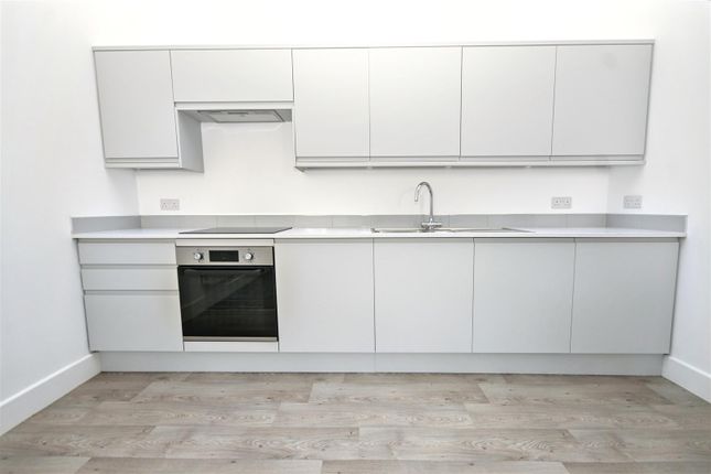 Flat 2, 22-24, Susans Road, Eastbourne photo 3