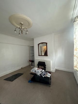 Terraced house to rent in Dartmouth Terrace, Bradford, West Yorkshire