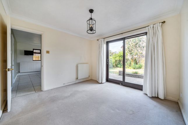2, Wordsworth Close, Southampton photo 3
