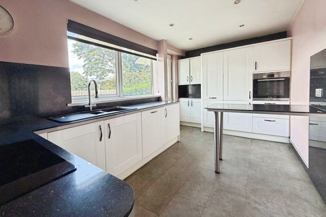 12, Whiteford Road, Paisley photo 2
