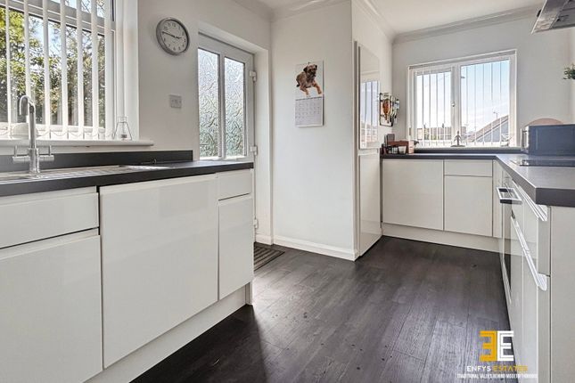 18, Cilgwyn, Llandudno Junction photo 3