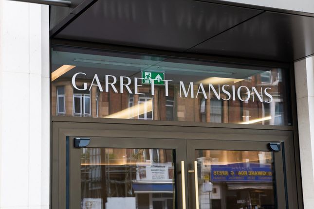 Flat to rent in Garrett Mansions, West End Gate, Paddington