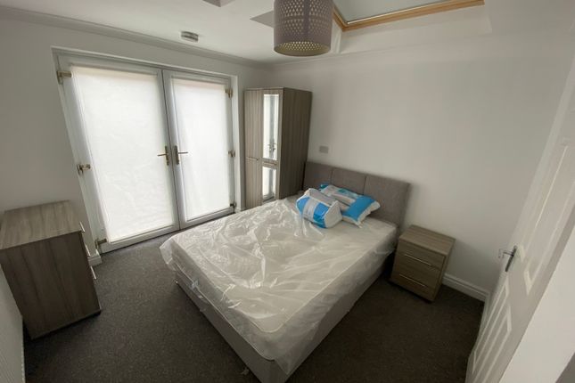 Room to rent in Clipsley Lane, Haydock, St. Helens WA11