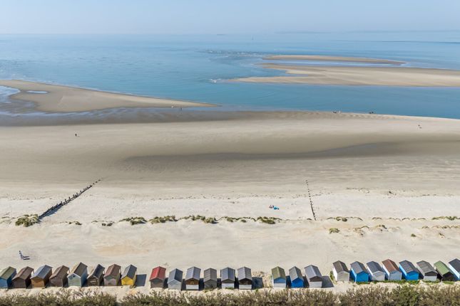 Beach Hut 120 West Wittering Beach, Chichester photo 3