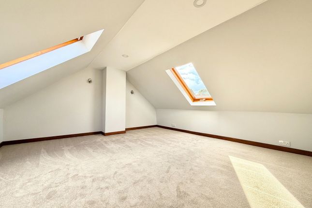 77, Sutherland Drive, Denny photo 2