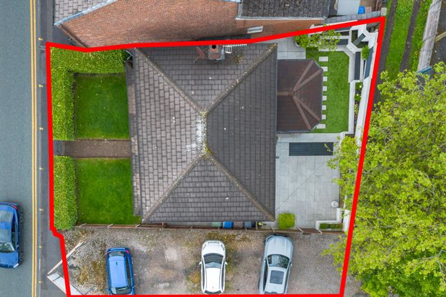 811 Atherton Road, Wigan photo 5