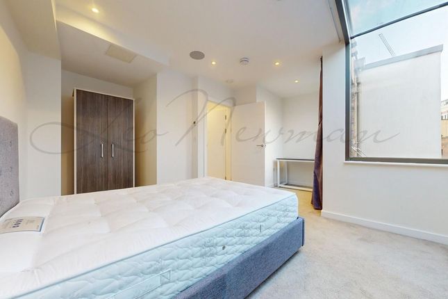 Town house for sale in College Yard, Kentish Town