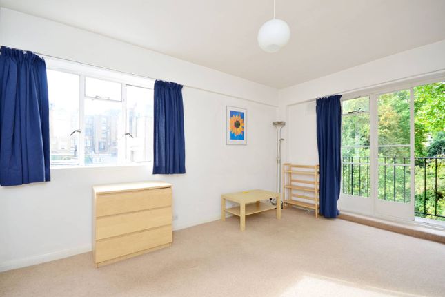 Thumbnail Studio to rent in Courtfield Gardens, South Kensington, London