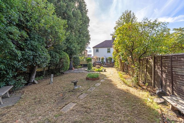 3, Popham Gardens, Richmond photo 2