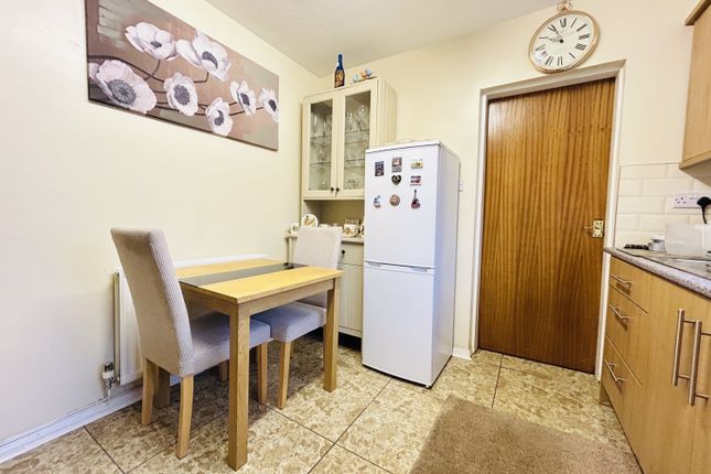 24, Moor Edge, Durham photo 4