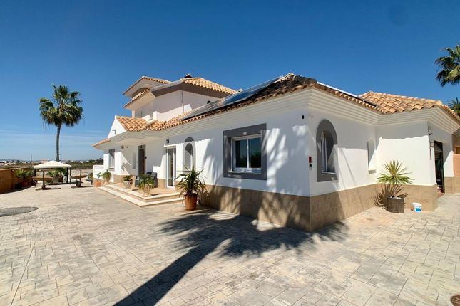 Villa for sale in La Manga Del Mar Menor, Murcia, Spain