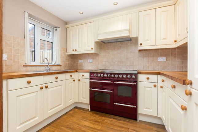 31 The Heath, Hitchin photo 3