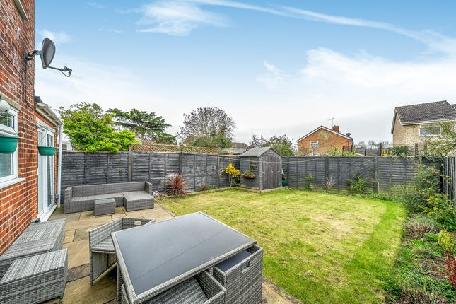 9, Oaklands, Bugbrooke Northampton photo 4