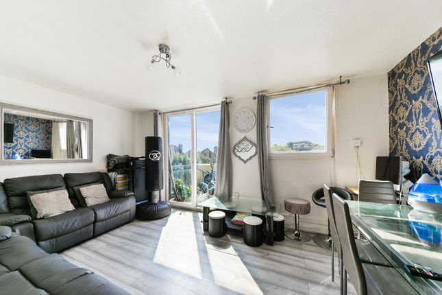 Flat for sale in Doughty Court, Prusom Street, Wapping