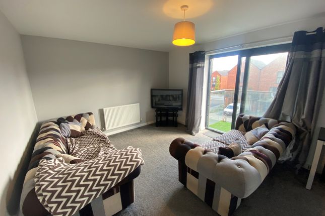 Flat to rent in Sir Harry Secombe Court, Swansea