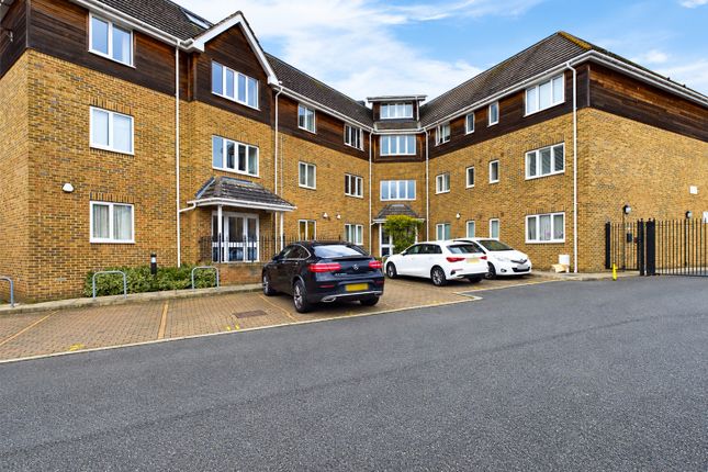 Osborne Street, Slough photo 3