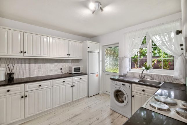 11, Cautley Drive, Harrogate photo 3