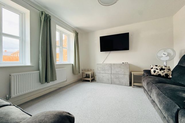 25, Barben Avenue, York photo 4