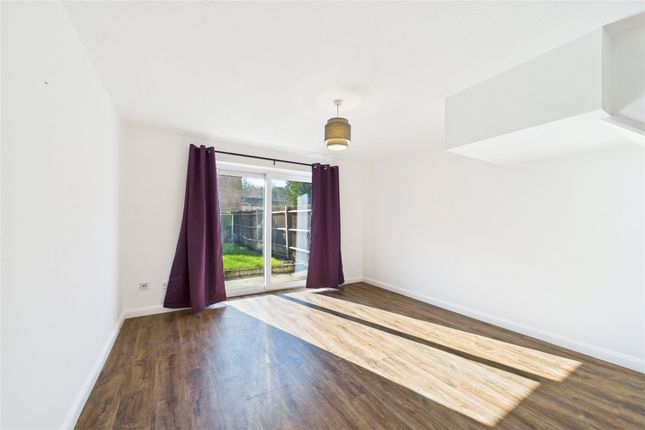 Tarnbrook Way, Bracknell photo 2